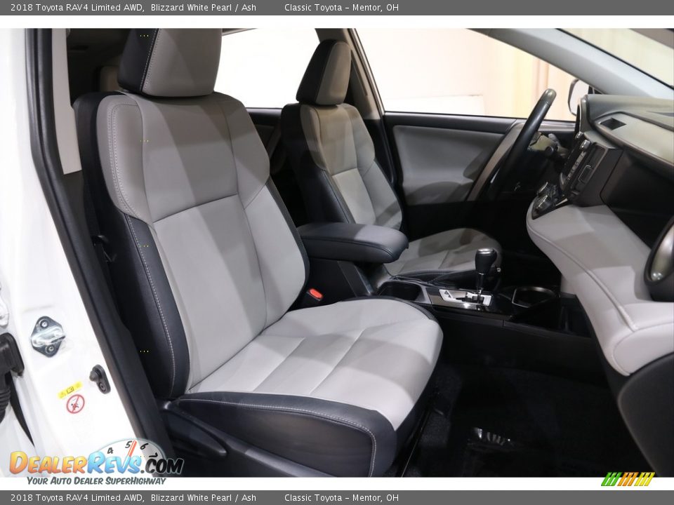 2018 Toyota RAV4 Limited AWD Blizzard White Pearl / Ash Photo #15