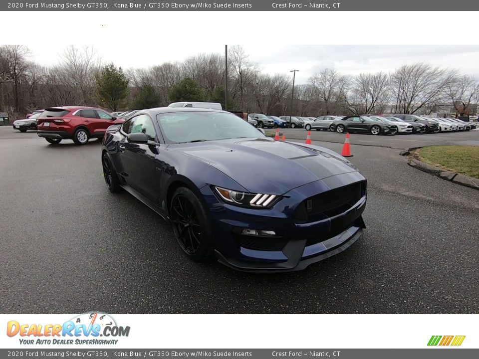 Front 3/4 View of 2020 Ford Mustang Shelby GT350 Photo #1
