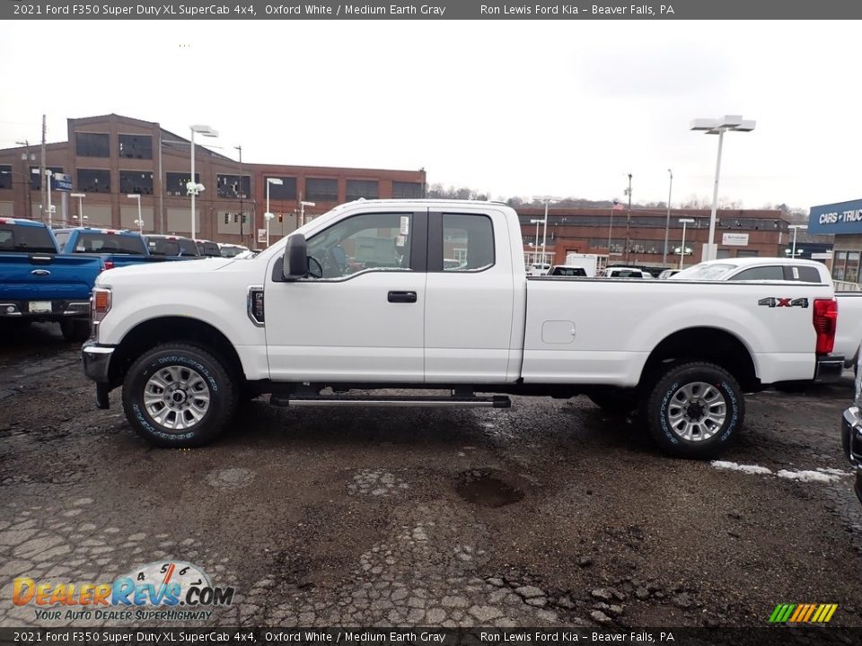 2021 Ford F350 Super Duty XL SuperCab 4x4 Oxford White / Medium Earth Gray Photo #6