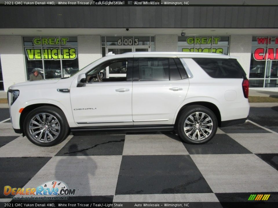 2021 GMC Yukon Denali 4WD White Frost Tricoat / Teak/­Light Shale Photo #1