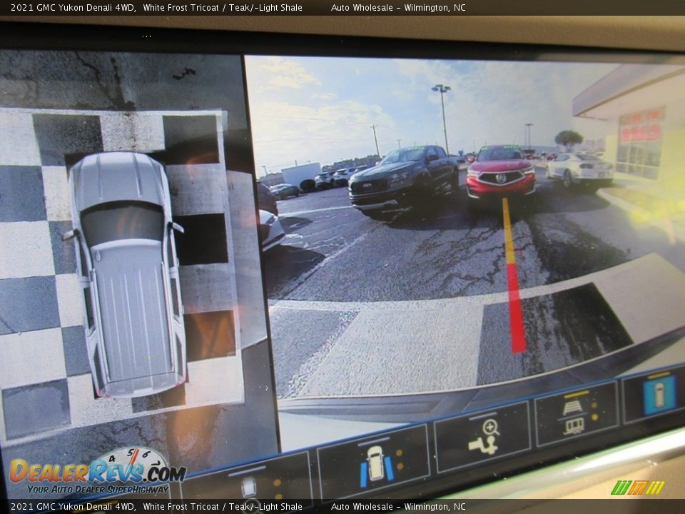 2021 GMC Yukon Denali 4WD White Frost Tricoat / Teak/­Light Shale Photo #19