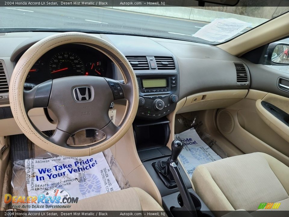 2004 Honda Accord LX Sedan Desert Mist Metallic / Black Photo #10