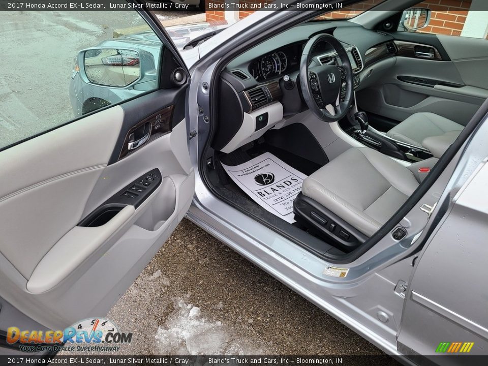 2017 Honda Accord EX-L Sedan Lunar Silver Metallic / Gray Photo #3