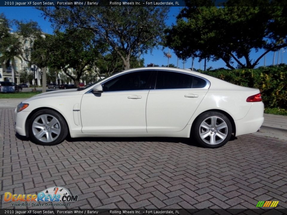 2010 Jaguar XF Sport Sedan Porcelain White / Barley Photo #3