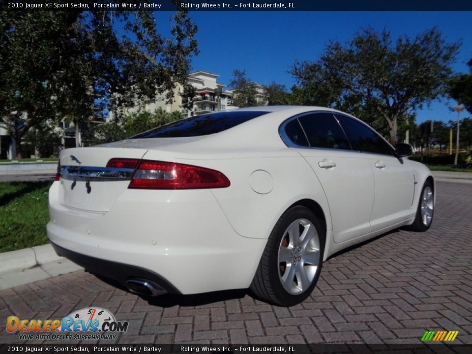 2010 Jaguar XF Sport Sedan Porcelain White / Barley Photo #9