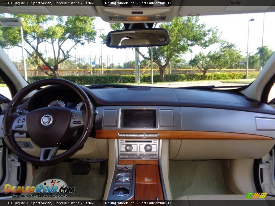 2010 Jaguar XF Sport Sedan Porcelain White / Barley Photo #10