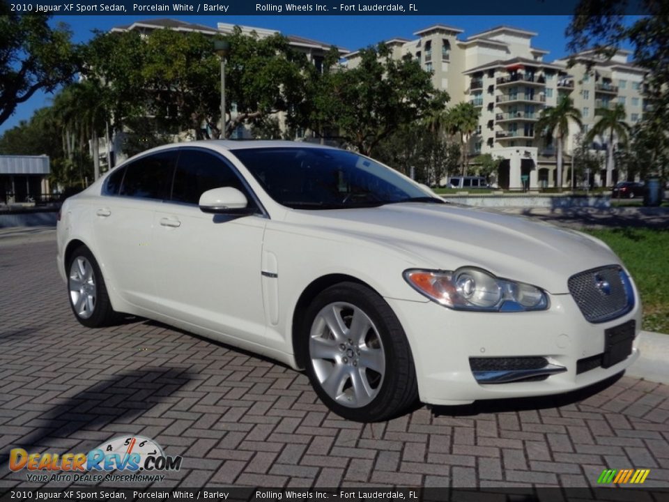 2010 Jaguar XF Sport Sedan Porcelain White / Barley Photo #13