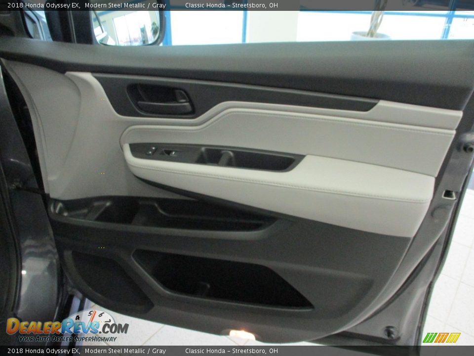 2018 Honda Odyssey EX Modern Steel Metallic / Gray Photo #14