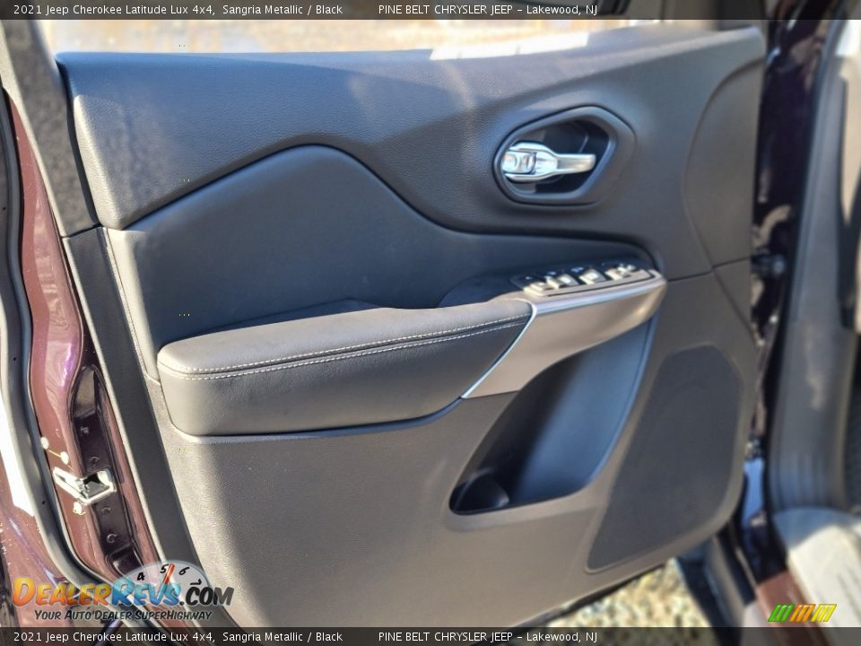 2021 Jeep Cherokee Latitude Lux 4x4 Sangria Metallic / Black Photo #12