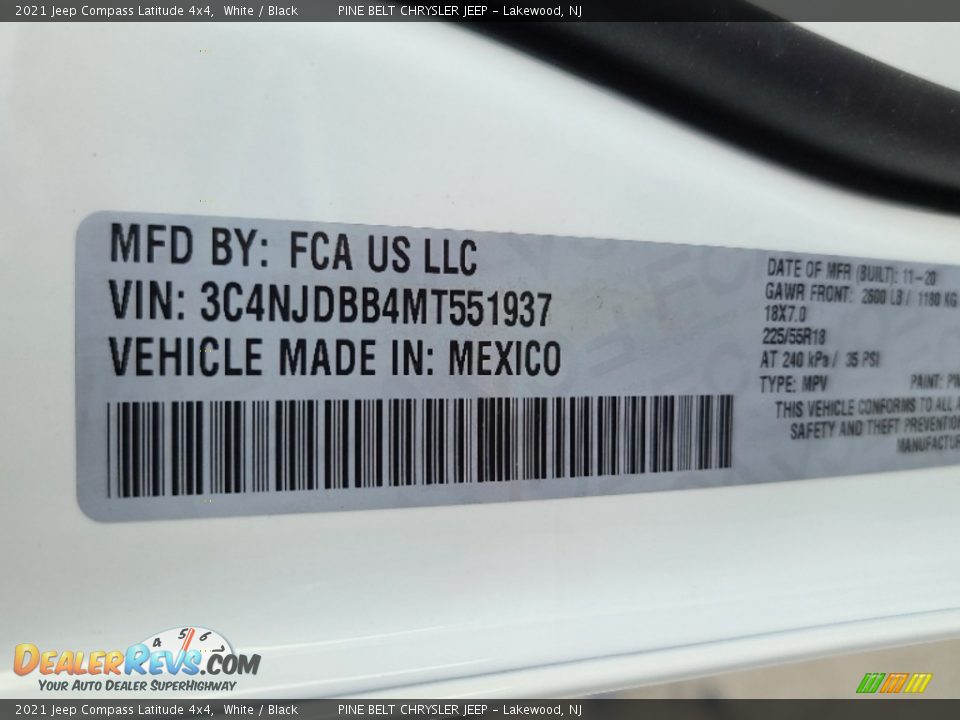 2021 Jeep Compass Latitude 4x4 White / Black Photo #14