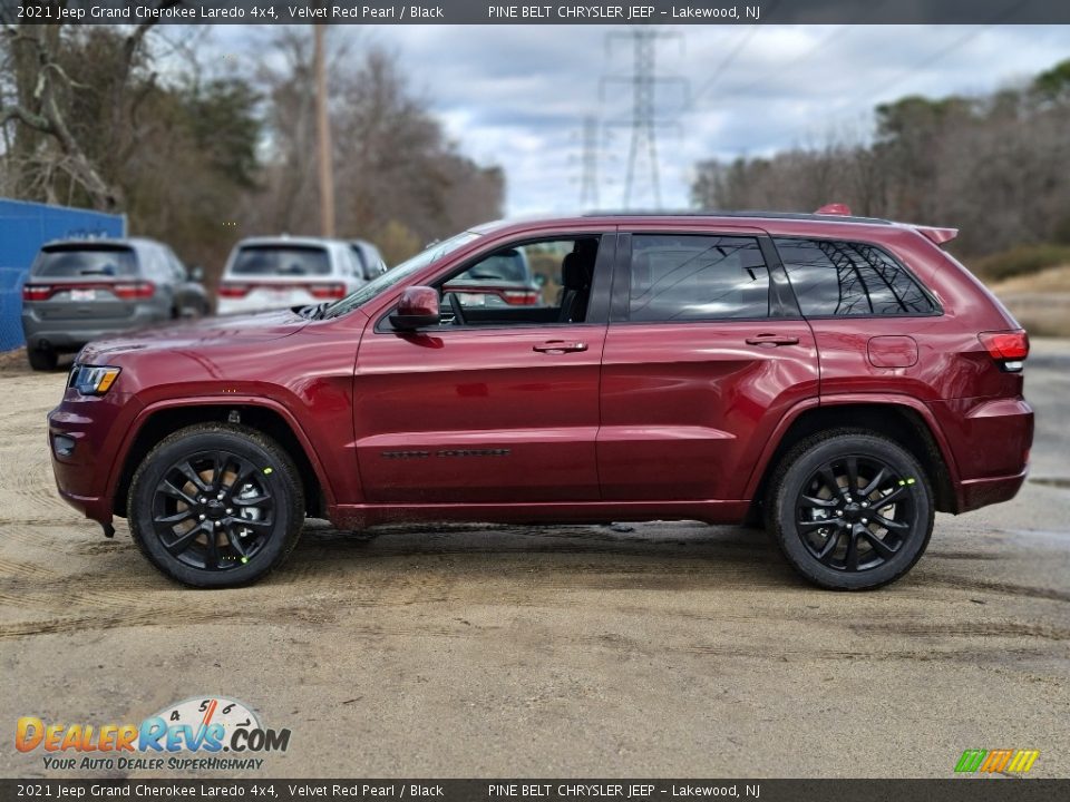2021 Jeep Grand Cherokee Laredo 4x4 Velvet Red Pearl / Black Photo #4