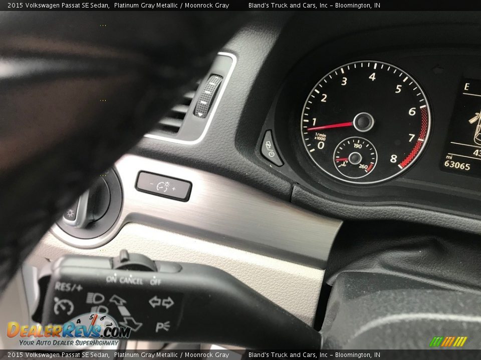 2015 Volkswagen Passat SE Sedan Gauges Photo #25