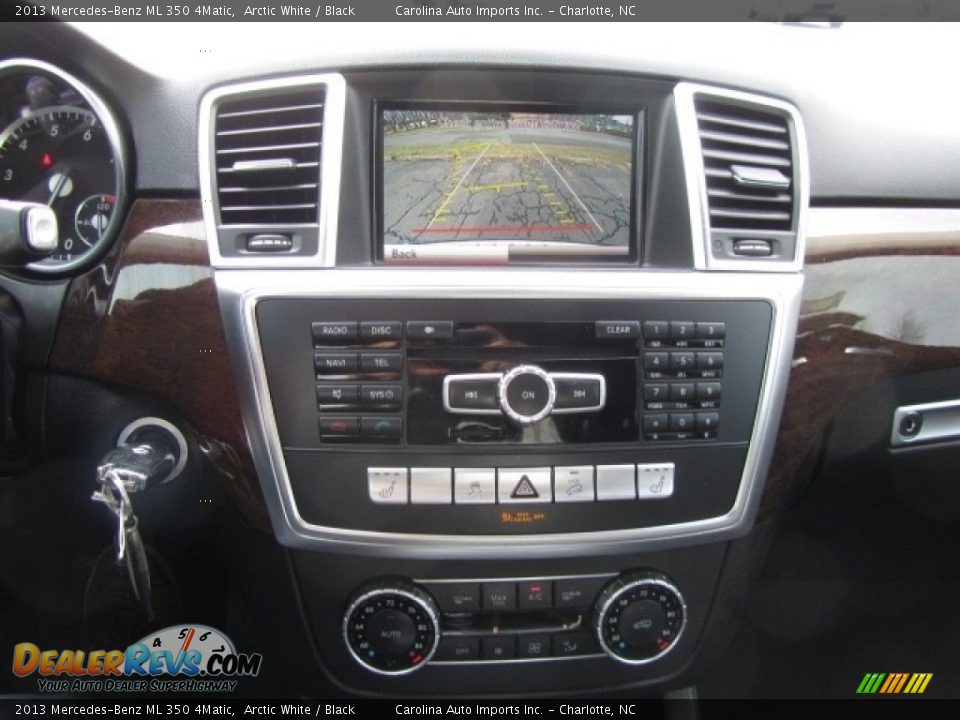 2013 Mercedes-Benz ML 350 4Matic Arctic White / Black Photo #16