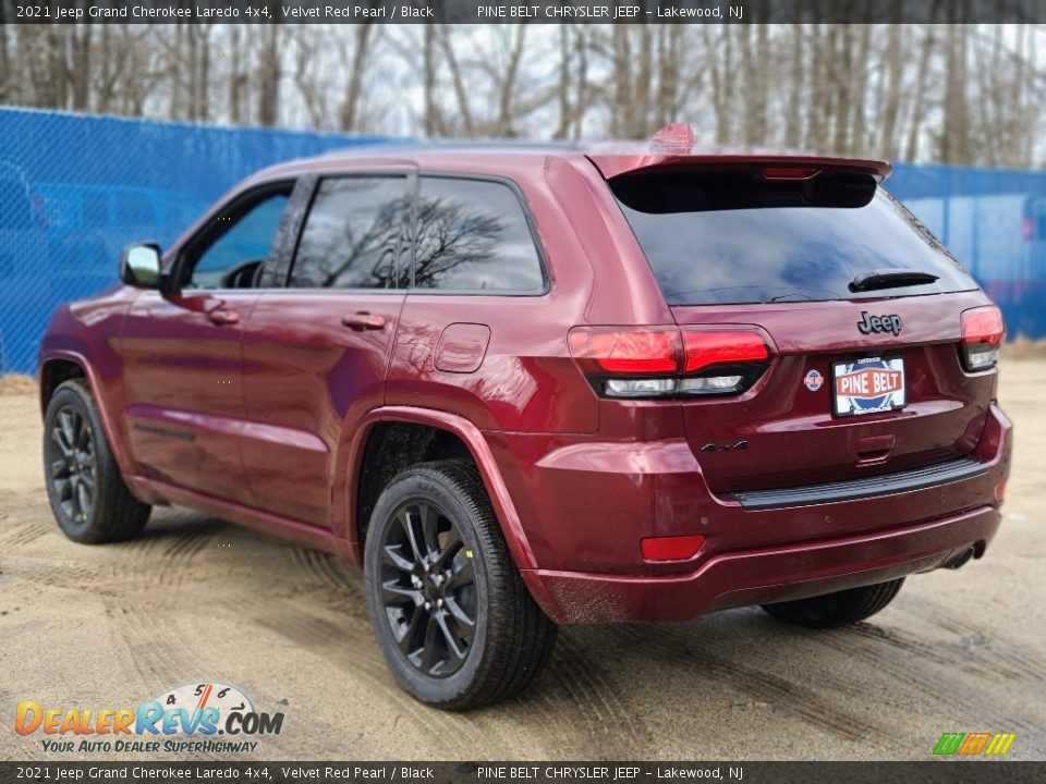 2021 Jeep Grand Cherokee Laredo 4x4 Velvet Red Pearl / Black Photo #6
