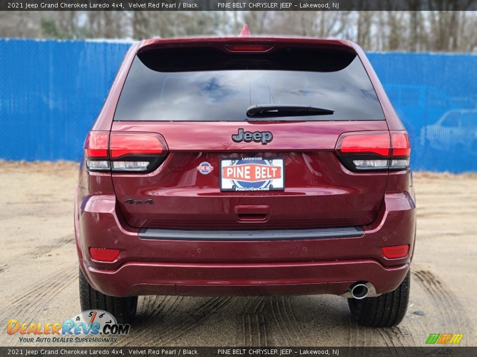 2021 Jeep Grand Cherokee Laredo 4x4 Velvet Red Pearl / Black Photo #7