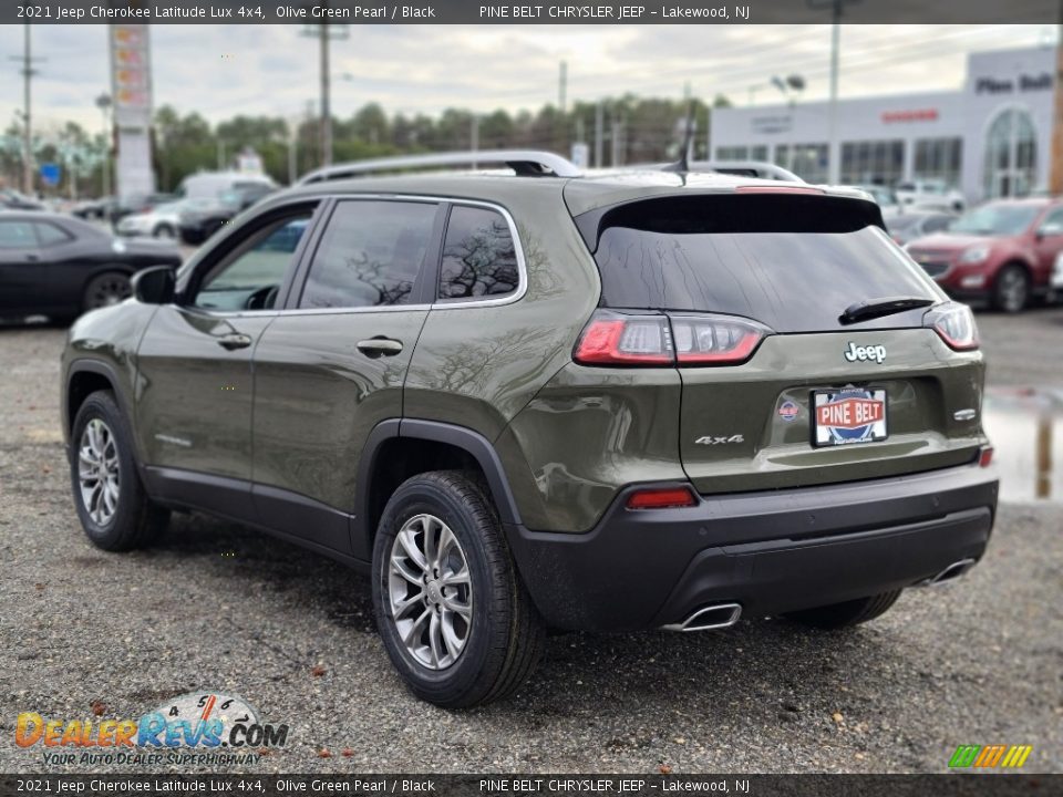 2021 Jeep Cherokee Latitude Lux 4x4 Olive Green Pearl / Black Photo #6