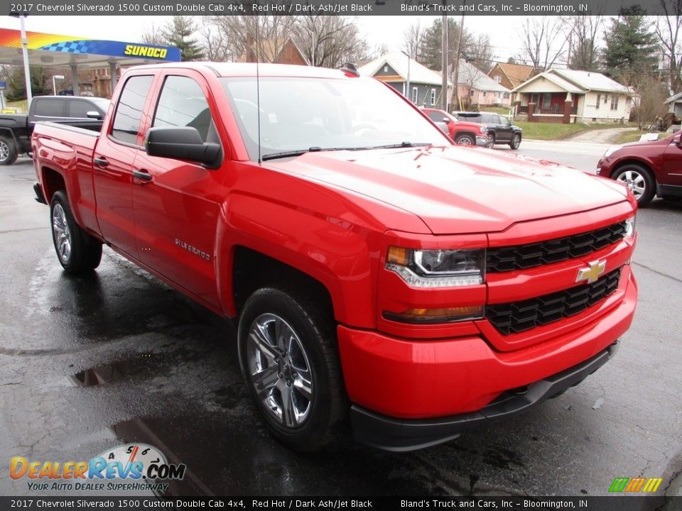 2017 Chevrolet Silverado 1500 Custom Double Cab 4x4 Red Hot / Dark Ash/Jet Black Photo #5