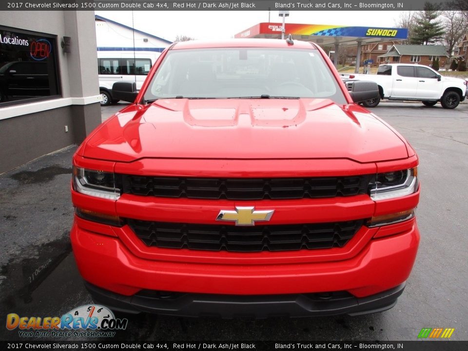 2017 Chevrolet Silverado 1500 Custom Double Cab 4x4 Red Hot / Dark Ash/Jet Black Photo #22