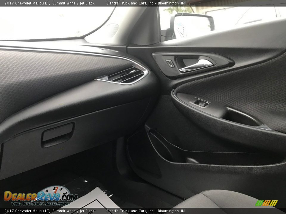 2017 Chevrolet Malibu LT Summit White / Jet Black Photo #24