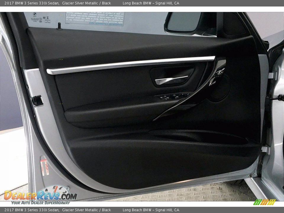 2017 BMW 3 Series 330i Sedan Glacier Silver Metallic / Black Photo #23