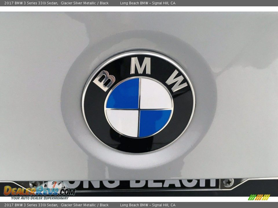 2017 BMW 3 Series 330i Sedan Glacier Silver Metallic / Black Photo #33