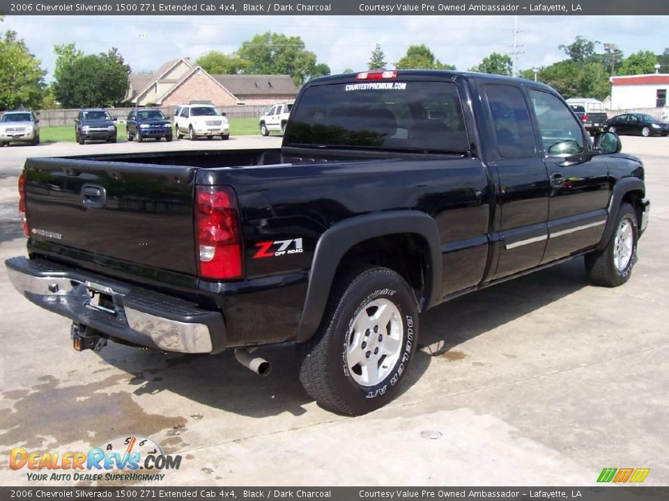 2006 Chevrolet Silverado 1500 Z71 Extended Cab 4x4 Black / Dark Charcoal Photo #4