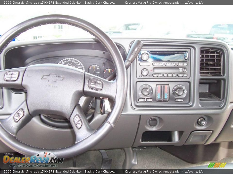 2006 Chevrolet Silverado 1500 Z71 Extended Cab 4x4 Black / Dark Charcoal Photo #10