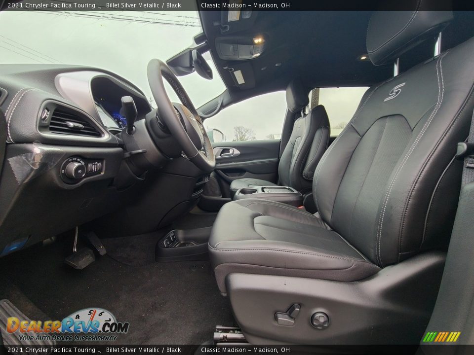 Front Seat of 2021 Chrysler Pacifica Touring L Photo #2