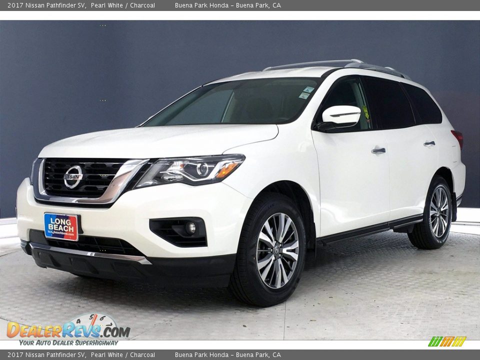 2017 Nissan Pathfinder SV Pearl White / Charcoal Photo #11