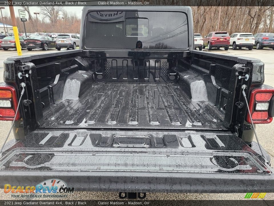 2021 Jeep Gladiator Overland 4x4 Black / Black Photo #11