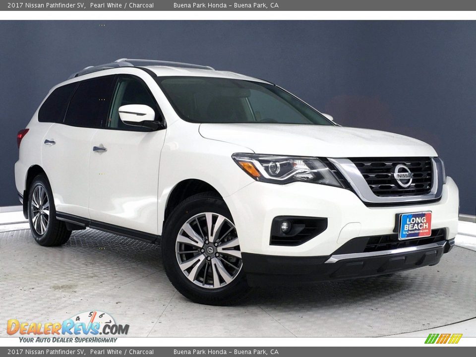 2017 Nissan Pathfinder SV Pearl White / Charcoal Photo #35