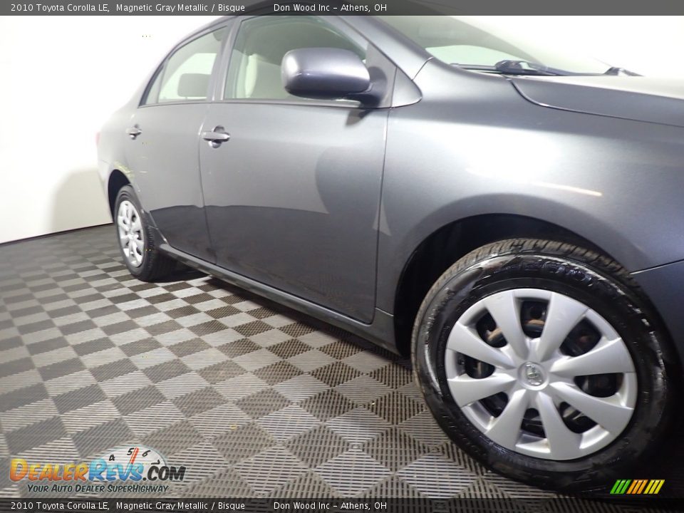 2010 Toyota Corolla LE Magnetic Gray Metallic / Bisque Photo #3