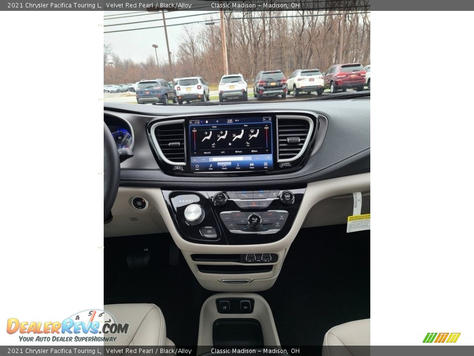 Dashboard of 2021 Chrysler Pacifica Touring L Photo #7