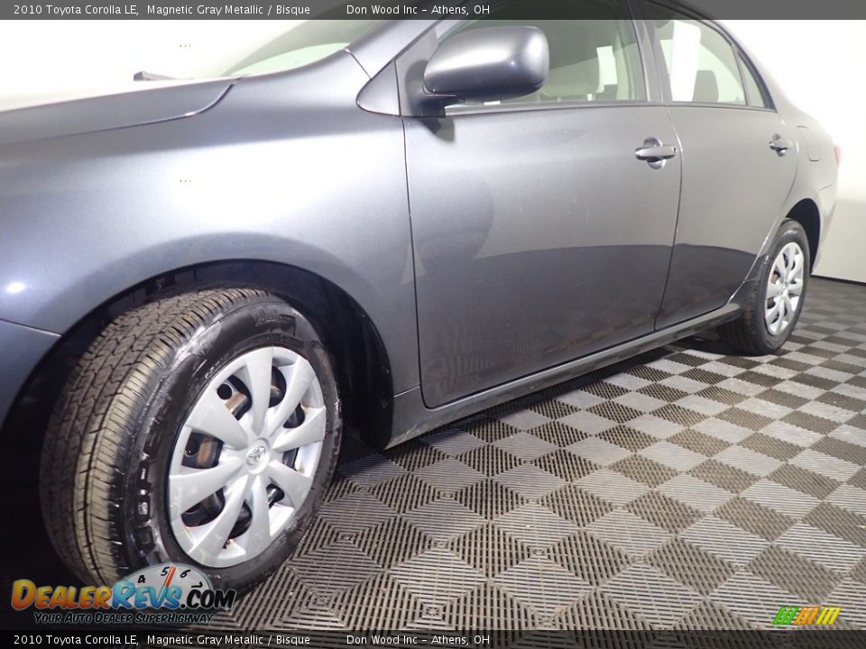 2010 Toyota Corolla LE Magnetic Gray Metallic / Bisque Photo #9