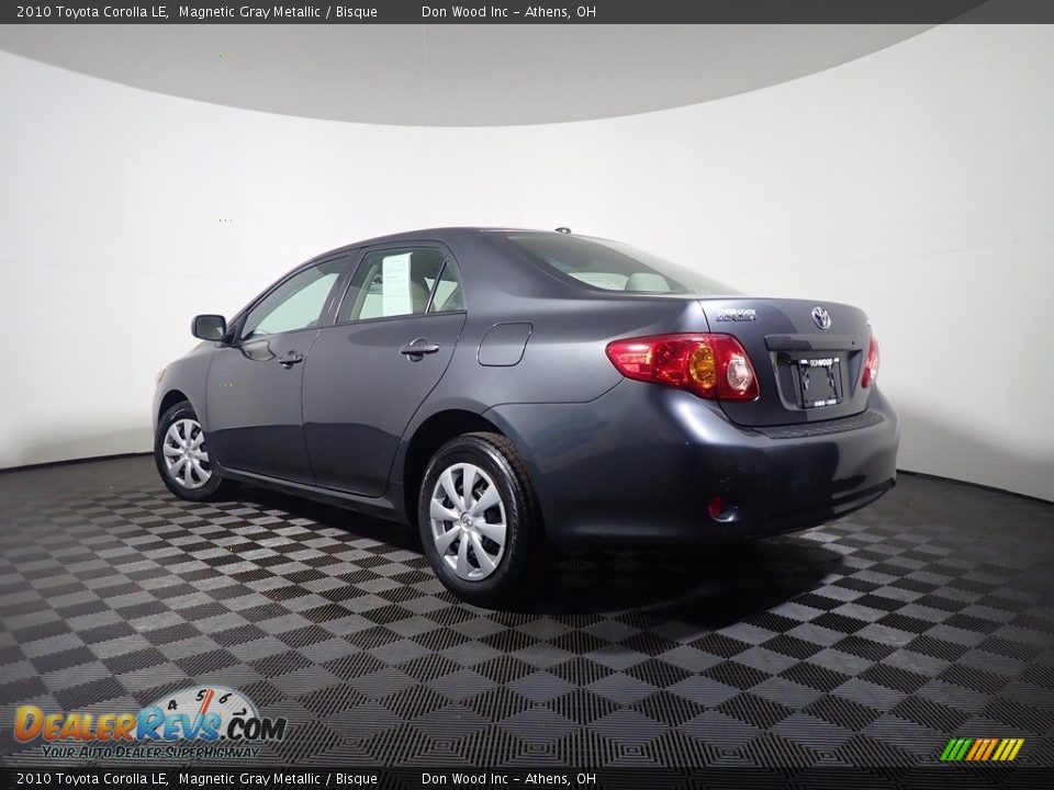 2010 Toyota Corolla LE Magnetic Gray Metallic / Bisque Photo #10