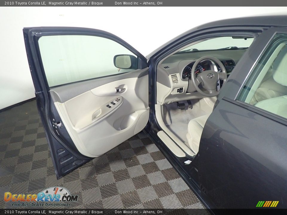 2010 Toyota Corolla LE Magnetic Gray Metallic / Bisque Photo #20