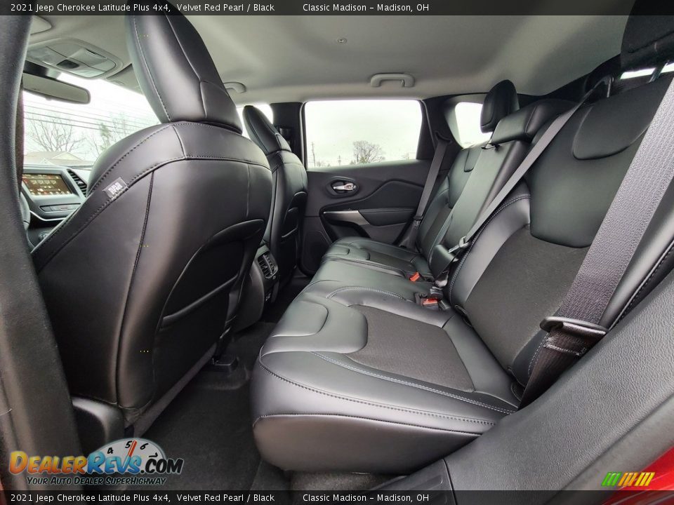 2021 Jeep Cherokee Latitude Plus 4x4 Velvet Red Pearl / Black Photo #3