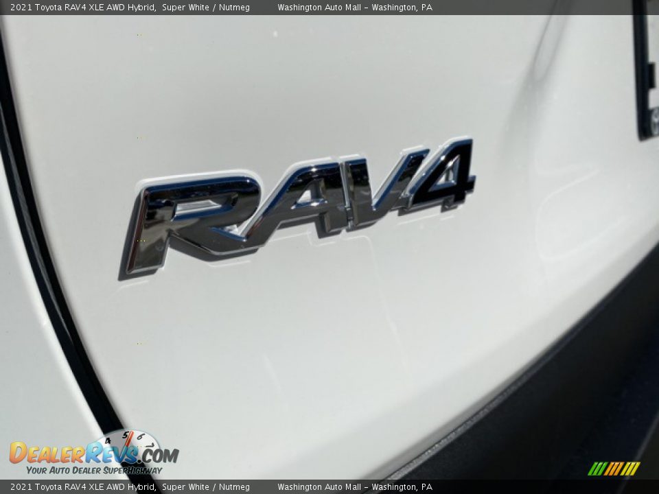 2021 Toyota RAV4 XLE AWD Hybrid Super White / Nutmeg Photo #18
