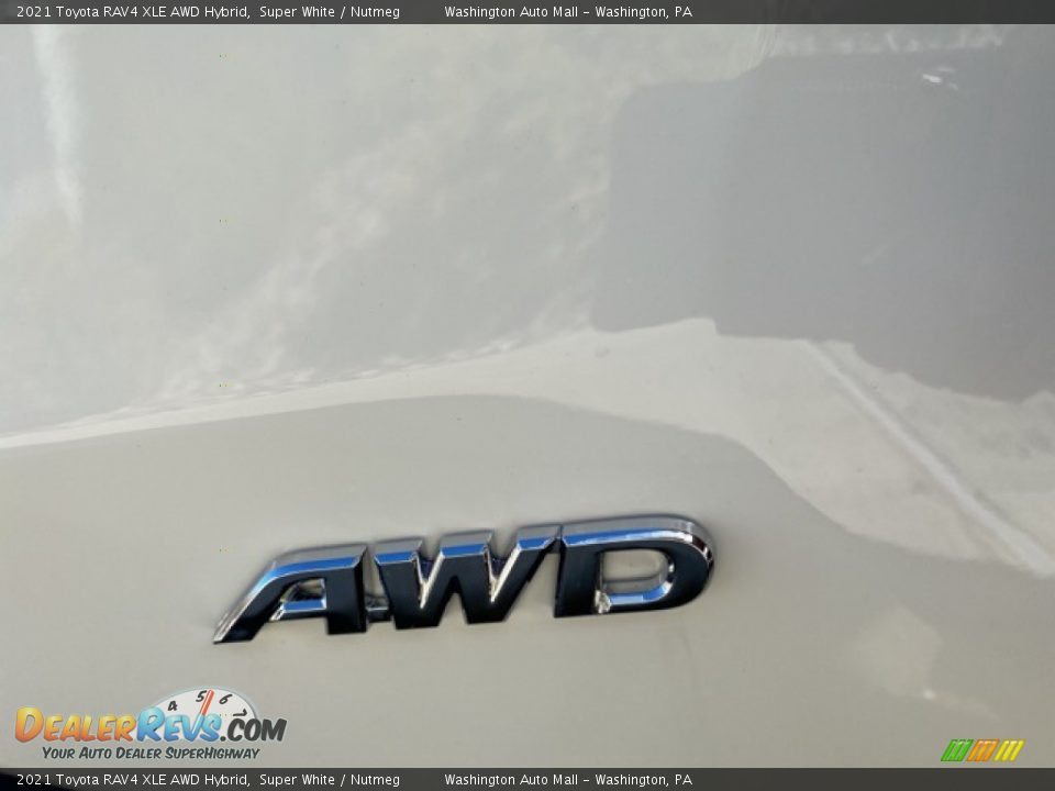2021 Toyota RAV4 XLE AWD Hybrid Super White / Nutmeg Photo #19