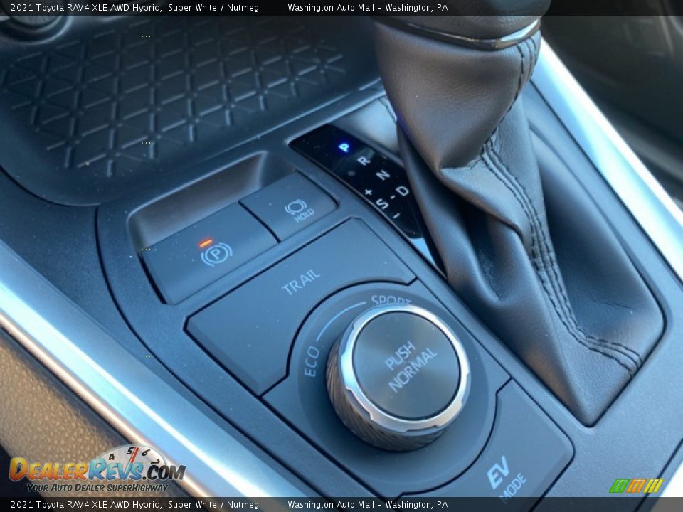 2021 Toyota RAV4 XLE AWD Hybrid Super White / Nutmeg Photo #21