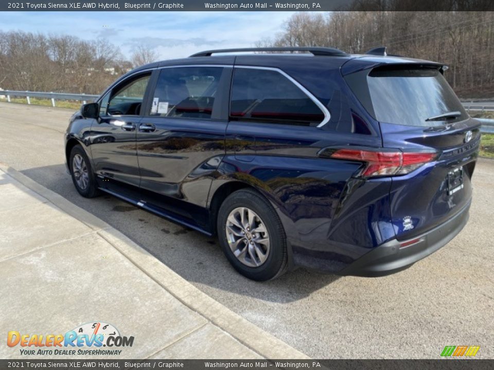 2021 Toyota Sienna XLE AWD Hybrid Blueprint / Graphite Photo #2