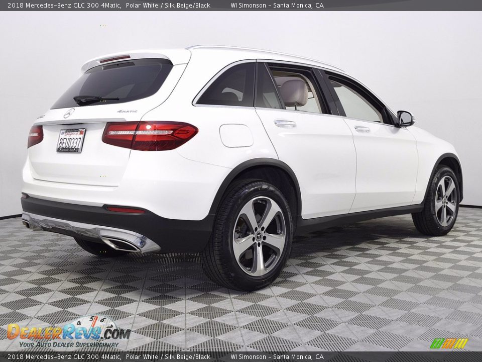 2018 Mercedes-Benz GLC 300 4Matic Polar White / Silk Beige/Black Photo #3