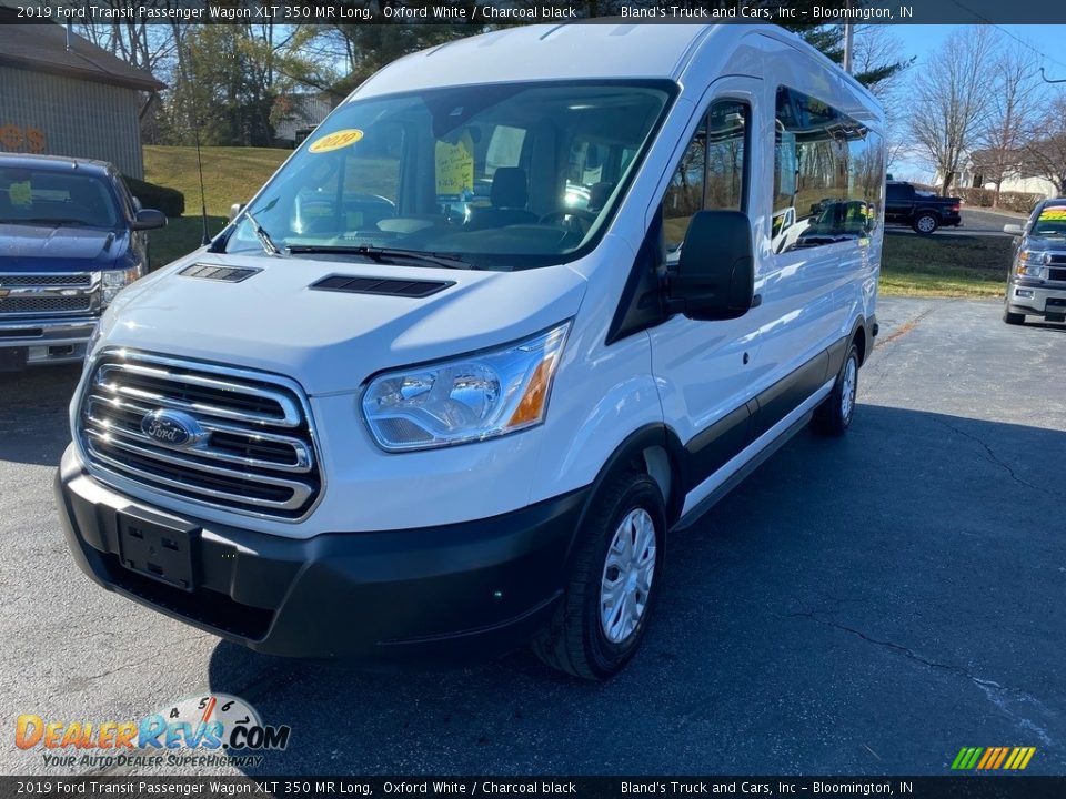 2019 Ford Transit Passenger Wagon XLT 350 MR Long Oxford White / Charcoal black Photo #2