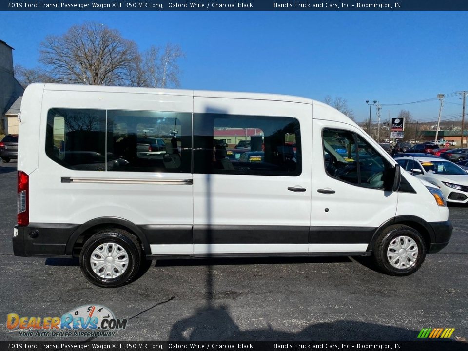 2019 Ford Transit Passenger Wagon XLT 350 MR Long Oxford White / Charcoal black Photo #5