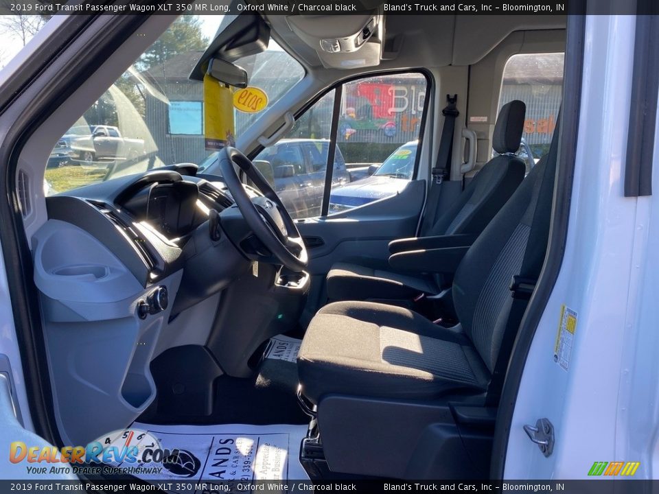 2019 Ford Transit Passenger Wagon XLT 350 MR Long Oxford White / Charcoal black Photo #18