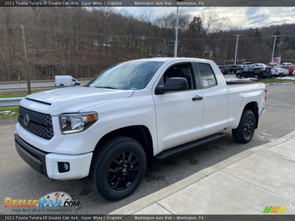 Front 3/4 View of 2021 Toyota Tundra SR Double Cab 4x4 Photo #11