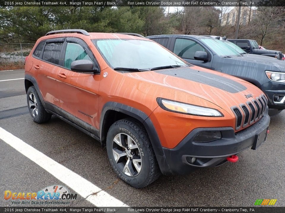 2016 Jeep Cherokee Trailhawk 4x4 Mango Tango Pearl / Black Photo #2