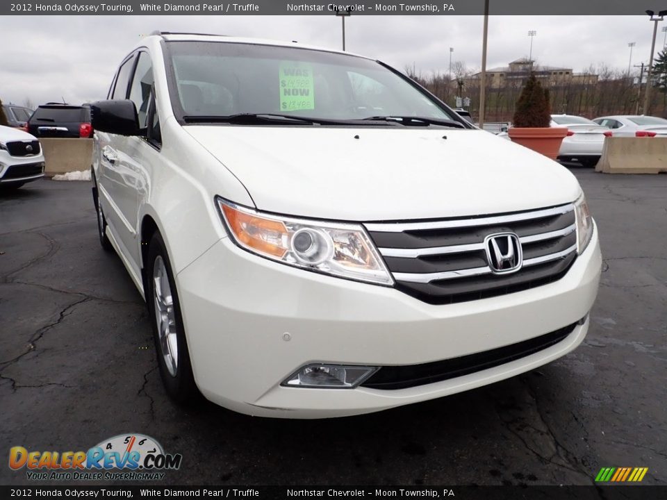 2012 Honda Odyssey Touring White Diamond Pearl / Truffle Photo #12