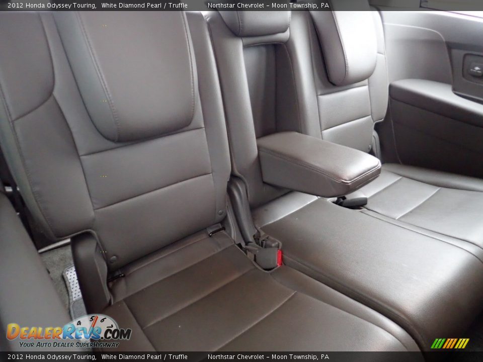 2012 Honda Odyssey Touring White Diamond Pearl / Truffle Photo #19