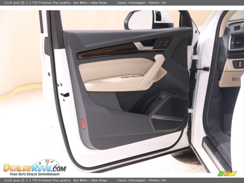 2018 Audi Q5 2.0 TFSI Premium Plus quattro Ibis White / Atlas Beige Photo #4
